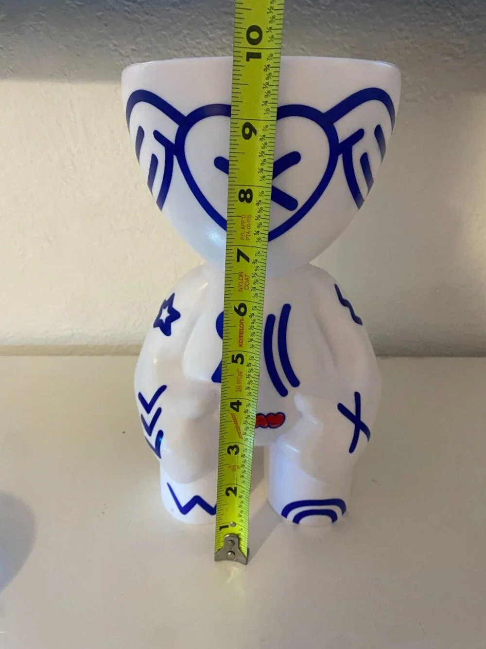Las Vegas Nightclub Souvenir Drink Cup Figural Graffiti Design 